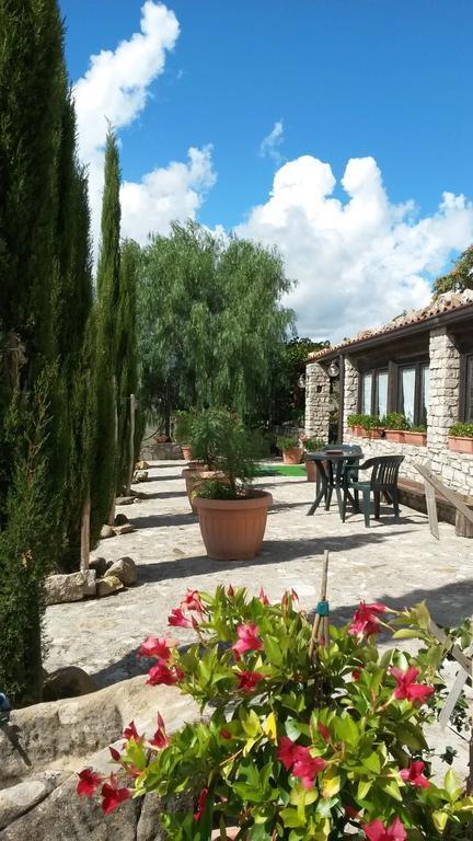 Agriturismo Capuano Gangi Buitenkant foto